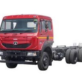 TATA SIGNA 4232.TK